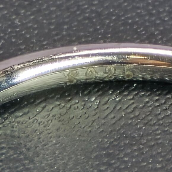 Twisted Design Band Silver Ring With Cubic Zirconia Accents Size 8 (NWOT) - Picture 6 of 7